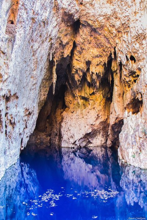 Chinhoyi caves Zimbabwe Lake Kariba Zimbabwe, Beautiful Caves Water, Chinhoyi Caves Zimbabwe, Majestic Nature, Blue Caves Greece, Blue Cave Croatia, Visit Africa, Southern Africa, Zimbabwe