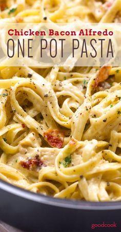 One Pot Bacon Chicken Pasta. Quick, Delicious Dinner, made in minutes! Bacon Chicken Pasta, Bacon Alfredo, Chicken Bacon Alfredo, Quick Delicious Dinner, Chicken Bacon Pasta, Resep Pasta, Pastas Recipes, Pasta Alfredo, Bacon Chicken