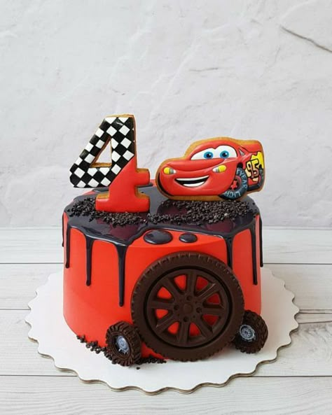 Cars Cake Design, Disney Cars Cake, Lightning Mcqueen Cake, Cars Theme Cake, Mcqueen Cake, Cars Birthday Cake, Cars Cake, Disney Cars Birthday, Cars Theme Birthday Party