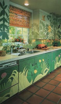 Korean Bedroom, 80s Kitchen, 80s Interior, Green Apartment, Indoor Trees, Natural Home Decor, Household Furniture, Trendy Kitchen, Decor Guide