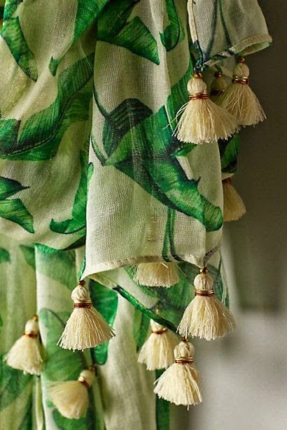 Saree Tassels, Tassel Scarf, Crochet Design, Elegant Homes, The Palm, Green And White, Preppy Style, Chinoiserie, Shades Of Green