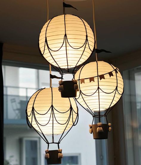 Solar Powered Lamp Indoor, Globe Lamp Diy, Diy Hot Air Balloon Light, Diy Hanging Hot Air Balloon, Circus Home Decor, Hot Air Balloon Light, Hot Air Balloon Lamp, Diy Hot Air Balloon, Hot Air Balloon Decor