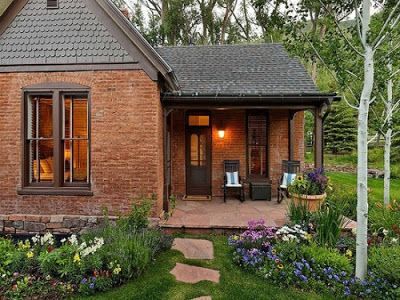 Lovely Brick Cottage | Content in a Cottage | Bloglovin’ Orange Brick Houses, Brick Cottage, Orange Brick, Cottage Exterior, Red Brick House, Brick Exterior House, Casas Coloniales, Exterior House Colors, Exterior Brick