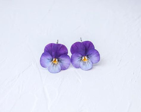 Pansy Earrings, Floral Drink, Violet Earrings, Embroidered Earrings, Jewellery Wire, Counseling Office, Purple Pansy, Metalsmithing Jewelry, Pansies Flowers