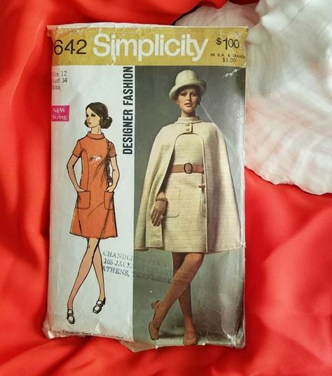 Simplicity Misses cape and Dress 8642 pattern review by byluciagrace Sewing Workshop, Sewing Class, Simplicity Patterns, Spring 2024, Choose The Right, Pattern Paper, Sewing Pattern, Sewing Projects, Sewing Patterns