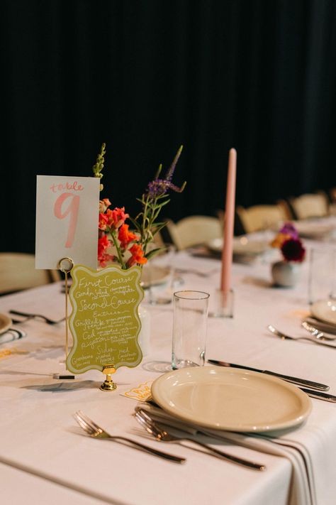 Real Wedding | Sarah + Greg Wedding Bridal Party Table Ideas, Eclectic Wedding Reception Ideas, Funky Wedding Centerpieces, Funky Wedding Table Decor, Whimsy Wedding Decor, Funky Wedding Florals, Wedding Table Stationary, Modern Table Setting Wedding, Wildflower Wedding Ideas