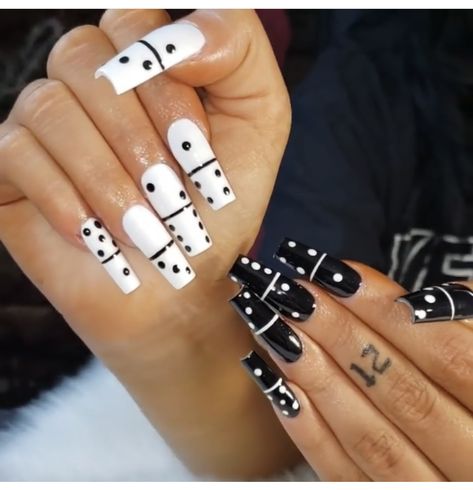 White Finger Nails, 1997 Nails, Deco Nails, Black And White Nail, Black And White Nail Art, Art Deco Nails, Finger Nail Art, Stylish Nails Designs, Nails Today