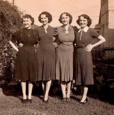 1938 Fashion, Ww2 Fashion, 30’s Fashion, 1930s Fashion Women, 1940s Women, Vintage Fashion 1930s, 1930 Fashion, 1930's Fashion, 30s Fashion