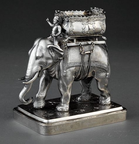 Chinese Statue, Vintage Furniture Design, Elephant Home Decor, Elephant Illustration, Silver Pooja Items, Indian Sculpture, Silver Elephant, Silver Vase, Silver Items