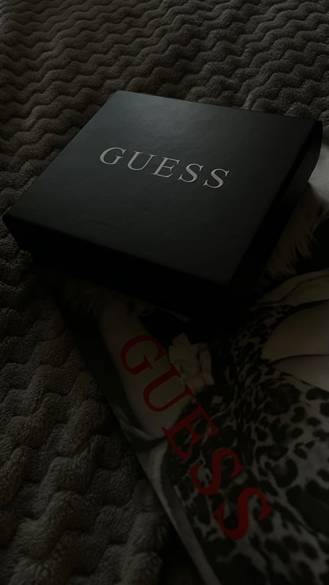 Guess Aesthetic, Old Money, Luxury Brand, Aesthetic Wallpaper, Shopping List, Luxury Branding, Aesthetic Wallpapers, Feline, Phone Wallpaper