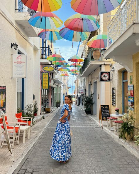 13 Greece Outfit Ideas To Wear This Fall | Styled by McKenz Mykonos Outfit Ideas, Santorini Outfit Ideas, Mykonos Outfit, What To Wear In Greece, Greece Vacation Outfit, Greece Outfit Ideas, Santorini Outfit, Greece Dress, Greece Culture