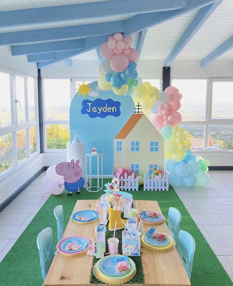 Peppa Pig Bday Decorations, George Pig Party Decoration, Peppa Pig Birthday Party Theme, Peppa Pig Balloon Garland Boy, Peppa Pig Birthday Party Props, Peppa Birthday Party Decoration, Peppa 2nd Birthday, George Pig Birthday Party Decorations, Peppa Pig Birthday Backdrop