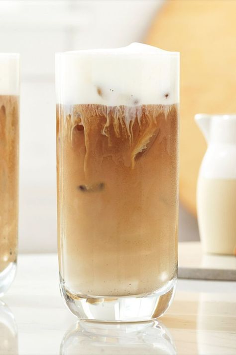 Keurig Recipes, Caramel Cappuccino, Cappuccino Recipe, Iced Cappuccino, Ice Coffee Recipe, Iced Latte, Coffee House, Iced Coffee, Cappuccino