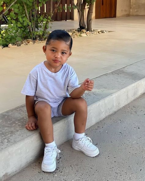 Stile Kylie Jenner, Jenner Kids, Stormi Webster, Look Kylie Jenner, Estilo Kylie Jenner, Cute Black Babies, Kardashian Kids, Fashion Baby Girl Outfits