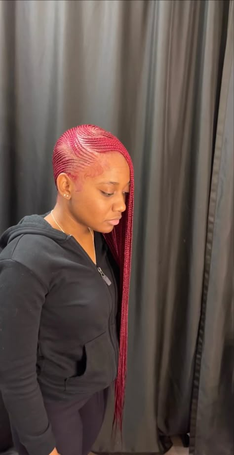 Burgundy Straight Back Braids, Braided Hairstyles For Black Women Burgundy, Burgundy Lemonade Braids, Red Lemonade Braids, Lemonade Braids With Curly Hair, Small Lemonade Braids Hairstyles, Lemonade Braids With Designs, Small Lemonade Braids, Red Ombre Braids Black Women