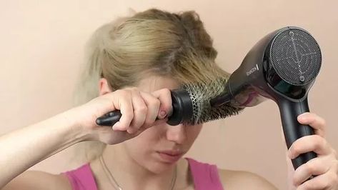 Blow Dry Bangs, Blow Drying Tips, Swoop Bangs, Perfect Bangs, Blowdry Styles, Bangs Tutorial, Curling Brush, Blow Dry Brush, Blow Dry Hair