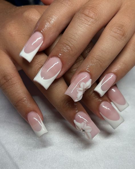 Frenchies 🤍 • • • Apres Natural Square Short • • • #nails #nailsnailsnails #nailsofinstagram #nailsart #nailsbyavryl #gelx #gelxnails #gelxnailtech #explorepage #frenchtipnails Acrylics Short Square, White Tips Acrylics, Acrylics Short, Frenchie Nails, Square Short Nails, White Tips, White Tip, French Tip Nails, Square Nails