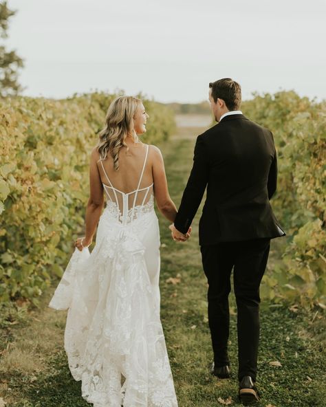 Vineyard weddings have my heart Laura + Connor Vineyard Wedding Photography, Vineyard Wedding Photos, Vineyard Weddings, Bride And Groom Portraits, Wedding Engagement Photos, Groom Portraits, Vineyard Wedding, Couples Photography, Groom Portrait