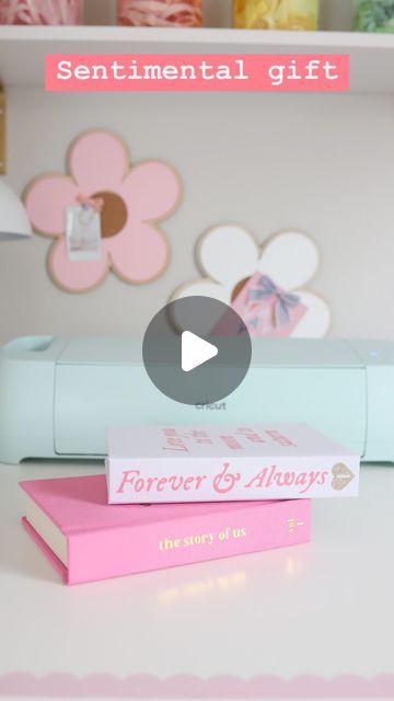 Mae Richter | Home Sweet Pink on Instagram: "Are you a sentimental gift giver? Here is how you can DIY your own hardcover photo album to give to someone you love 🥰 
-
Leave “album” below and I’ll send you everything you need to make your own 📚
-
#cricutforbeginners #cricutgifts #cricutdiy #diygifts #sentimentalgifts #diyphotoalbum #cricutideas #cricutinspo #cricuthowto #cricuttutorial #cricutchristmas" Cricut Gifts, Canon Printer, Photo Album Diy, Can Diy, Gift Giver, Cricut Tutorials, Cricut Maker, Sentimental Gifts, Diy Gifts