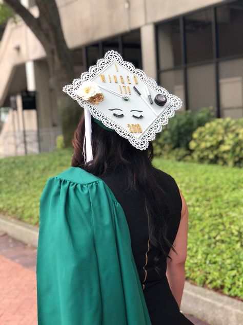 Graduation Cap Decoration Esthetician, Cosmetology School Graduation Pictures, Graduation Cap Designs Cosmetology, Esthetician Graduation Cap, Cosmetology Graduation, Graduation Designs, Graduation Cap Ideas, Graduation High School, Graduation Cap Decoration Diy