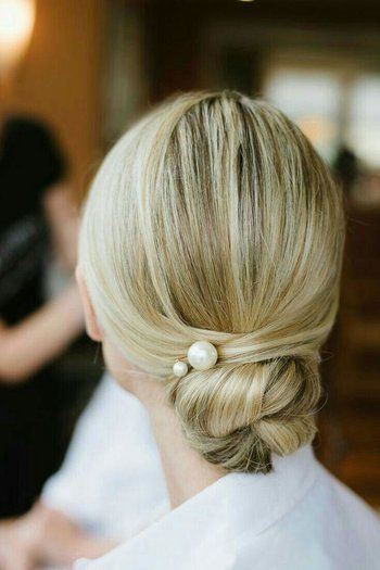 RX_1709_Wedding Updos for Bridesmaids_Sleek Chignon Low Bun, Penteado Cabelo Curto, Hair Updo, Braided Updo, Olivia Palermo, Wedding Hair And Makeup, Gigi Hadid, Bride Hairstyles, Brunettes