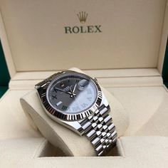 Buy Sell Trade, Tick Tock, Trading Company, Luxury Watches For Men, Wimbledon, Rolex Datejust, Silver Watch, Luxury Watches, Time Piece