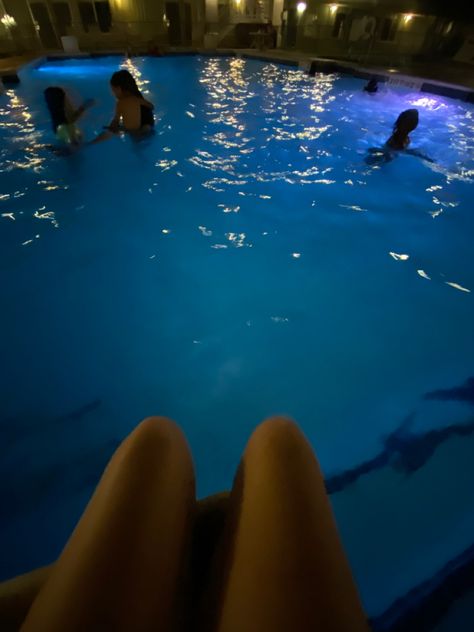 Random Pics For Photo Dump, At The Pool Pics, Dump Inspo Instagram, Fake Dump Photos, Summer Aesthetic Vibes Night, Fake Summer Snaps, Pool Aesthetic Pictures, Pool Night Pictures, Summer Pool Pictures