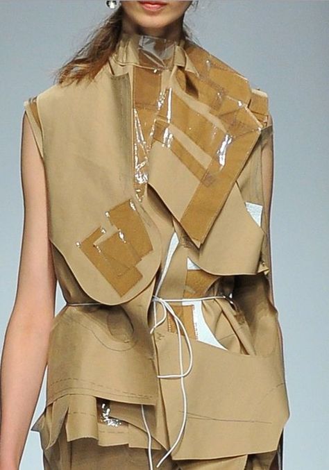 Anne Sofie Madsen, Deconstruction Fashion, Sculptural Fashion, Paper Fashion, Conceptual Fashion, Recycled Fashion, Upcycled Fashion, Textiles Fashion, Mode Inspo