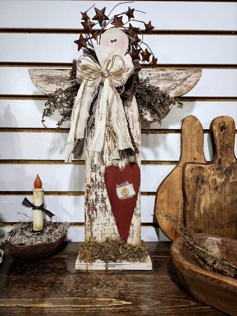 Wood Angels Rustic, Rustic Angels, Shutter Angel, Primitive Angels, Wooden Angels, Decor Natal, Wood Plank Art, Sheet Music Crafts, Diy Angels