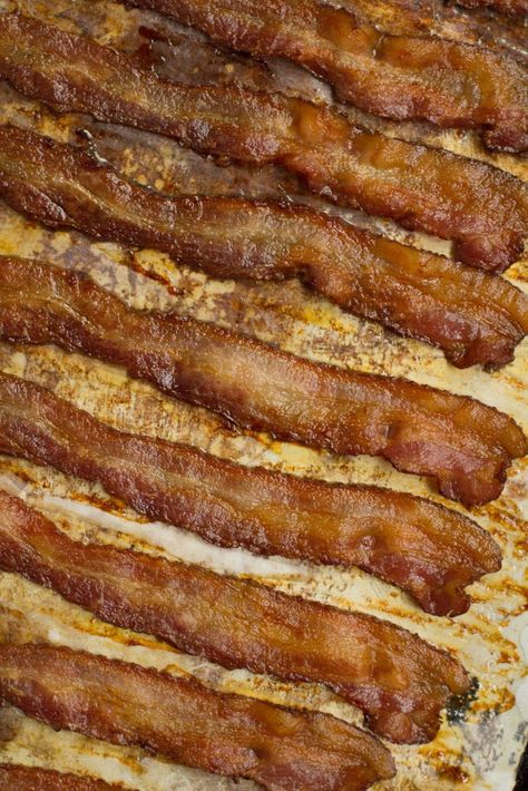 How to Cook Crispy Bacon - The Clean Eating Couple Grilled Bacon Wrapped Asparagus, Healthy Bacon Recipes, Bacon Recipes Breakfast, Oven Cooked Bacon, Easy Bacon Recipes, Bacon Recipes For Dinner, Bacon Recipes Appetizers, Bacon In The Oven, Bacon On The Grill