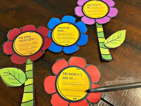 children will finish the writing prompts on each flower about why they love their mom, special things they do together, etc. Cute Mothers Day Crafts, Free Mothers Day Cards, Mothers Day Coloring Sheets, Mothers Day Crafts Preschool, Mothers Day Craft, Mothers Day Plants, Easy Mother's Day Crafts, Diy Mother's Day Crafts, Mother's Day Printables