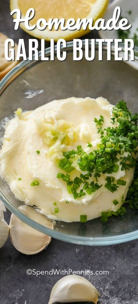 Garlic Chive Butter, Buttered Rice Recipe, Toast Butter, Garlic Butter Spread, Garlic Butter Recipe, Easy Garlic Butter, Flavored Butter Recipes, Butter Recipes Homemade, Compound Butters