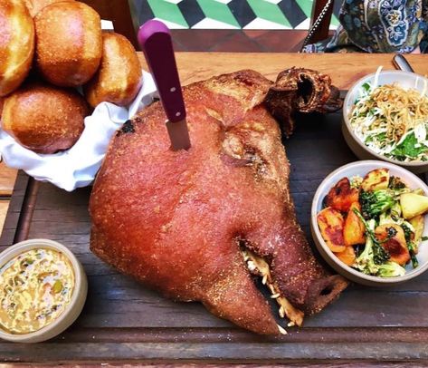 ‪by @republiquela‬  ‪Deep-fried @cookpigs pig’s head, housemade mantou bread, sweet chili sauce. What else do you expect from our @cochon555 #KingOfPorc Chef @wmanzke?! I mean ... 🐷 / 📸 by @mad.vino‬ ‪-‬ ‪P.S. We source all of our pork from our friends at @cookpigs in San Diego...‬ Bread Sweet, Pig Head, Catering Ideas, Sweet Chili Sauce, Sweet Chili, Chili Sauce, Deep Fried, Food Photography, San Diego