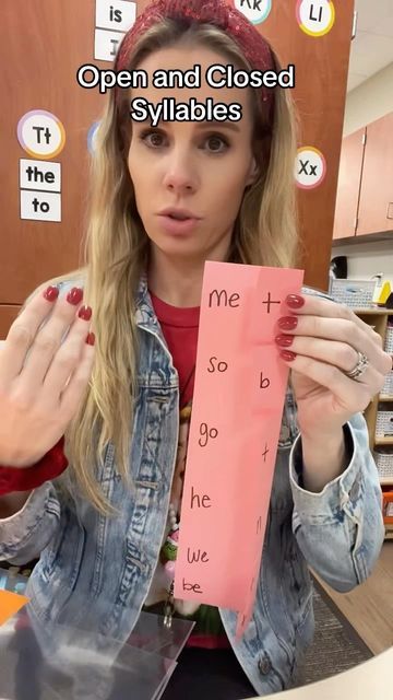 Lisa Elaine Peters on Instagram: "Open and closed syllables! #syllables #letters #lettersounds #phonics #abcs #scienceofreading #scienceofreadinginstruction #reading #sor #tactilelearning #learning #learningresources #educationalvideo #primaryschool #kinder #kindergartenteacher #kindergarten #prek #kindergartentips #homeschool #homeschoolmom #teacher #teachingkids #teachingonline #futureteacher #studentteacher" Syllables Kindergarten, Vowels Kindergarten, Open And Closed Syllables, Homeschool Preschool Schedule, Open Syllables, Syllables Activities, Closed Syllables, First Grade Words, Intervention Classroom