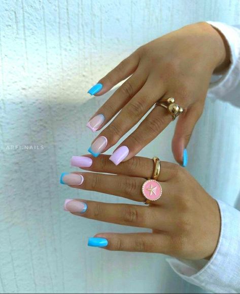 Beach Themed Nails, Bright Nail Art, Quick Nail Art, Glitter Nails Acrylic, Nude Nail Designs, Beach Nails, Chic Nails, Short Acrylic Nails, Nail Designs Summer