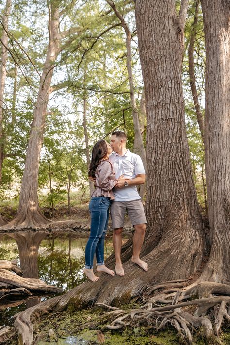 Engagement Photos San Antonio, San Antonio Engagement Photos, Engagement Tips, Photoshoot Locations, Engagement Photo Locations, Outdoor Photoshoot, Fall Photoshoot, Real Couples, San Antonio Tx