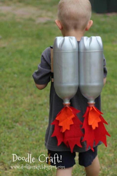 Astronaut idea Oppgaver For Barn, Jet Pack, Upcycled Crafts, Elementary Art, Future Kids, Craft Activities, Kids Costumes, Kids Crafts, Repurpose