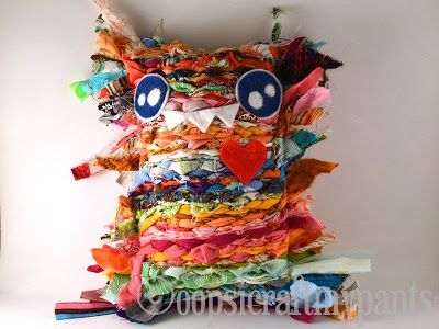 Scrap fabric monster ... Monster Collage, Sock Creatures, Monster Pillows, Monster Plush, Craft Workshop, Scrap Fabric Crafts, Teen Art, Diy Projects For Kids, Baby Fabric