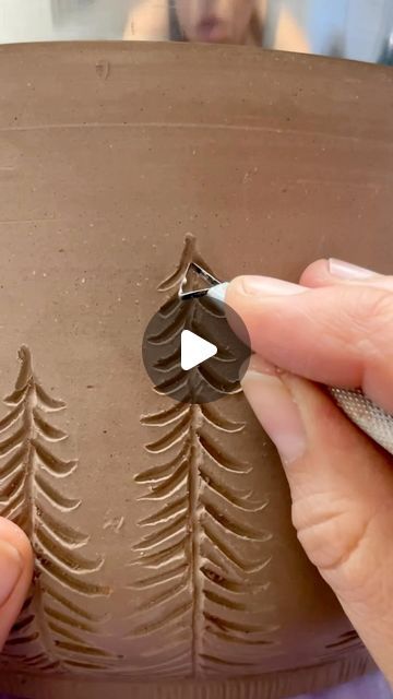 Bethany Hensley on Instagram: "Carving pine trees on a Milky Way Pines Serving Bowl  ✨🌲🌙🌲✨" Sgraffito Christmas Designs, Pine Tree Pottery, Pottery Christmas Trees Diy, Spring Ceramics Projects, Christmas Pottery Bowl, How To Carve Pottery, Sgraffito Designs Pattern Easy, Pottery For Christmas, Pottery Carving Designs