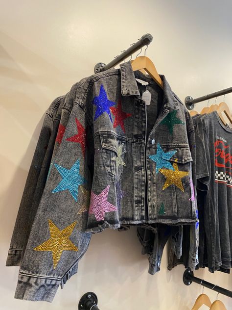 Eras Tour Jacket Diy, Eras Tour Jean Jacket, Coldplay Jacket, Taylor Swift Denim Jacket, Diy Eras Tour Outfit, Eras Jacket, Taylor Swift Jacket, Eras Tour Jacket, Jean Jacket Diy