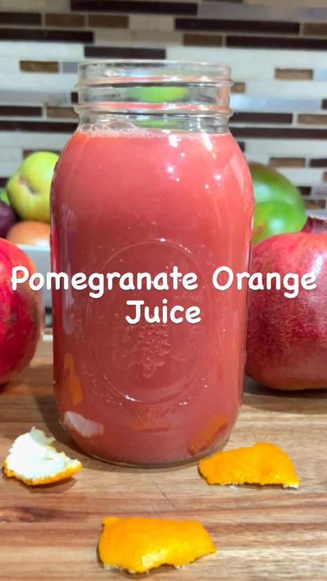 @datjuicelady on Instagram: “✨Juice of the Week✨ Pomegranate Orange Juice Benefits: Pomegranate- good for teeth, hair, and nails, rich in antioxidants, helps with…” Orange Juice Benefits, Cold Pressed Juice Recipes, Juicing Ideas, Health Juice, Orange Juice Recipes, Healthy Juicer Recipes, Juice Benefits, Fruit Juice Recipes, Ikaria Lean Belly Juice