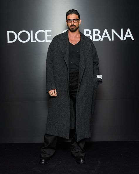 Michele Morrone Style, Dapper Mens Fashion, Michele Morrone, Bianca Balti, Classy Aesthetic, Fashion Awards, Photoshoot Concept, Cool Outfits For Men, Streetwear Men Outfits