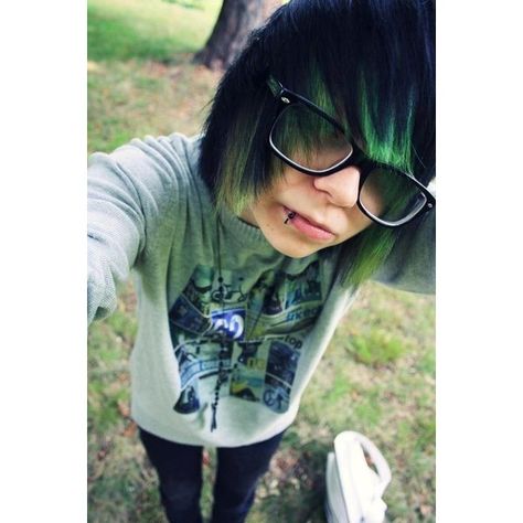 Imgs For > Scene Boys With Green Hair ❤ liked on Polyvore featuring boys Scene Kid Hair, Black Emo Hair, Alternative Hairstyles, Black And Green Hair, Emo Scene Boys, Scene Guys, Gothic People, Emo People, Short Scene Hair