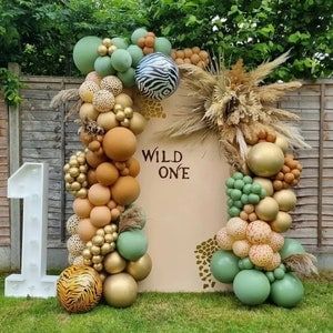 Wild One Arch Backdrop, Wild One Balloon Garland, Wild One Balloon Arch, Safari Balloon Arch, Baby Shoer, Wild Theme, Safari Balloon, Balloon Arch Diy, Animal Themed Birthday Party