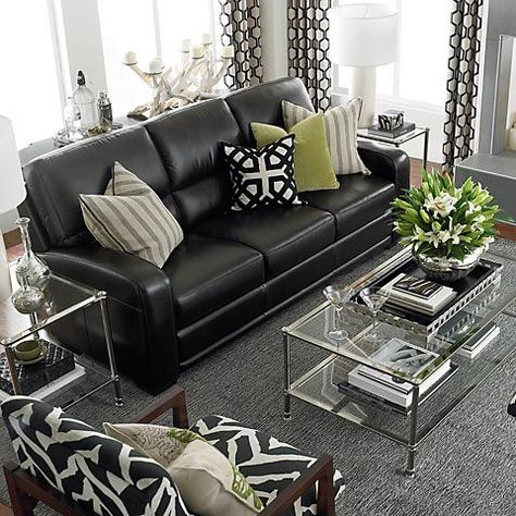 Casual and Comfortable iving room decoratin ideas with black leather sofa Black Leather Couches, Black Leather Sofa Living Room, Black Leather Couch Living Room, Brown Leather Sofa Decor, Leather Couch Decorating, Black Leather Living Room, Leather Sofa Decor, Black Leather Furniture, Black Couch Living Room