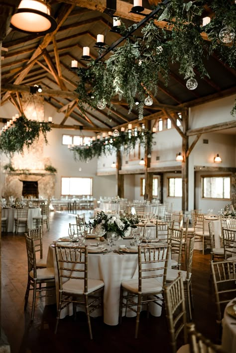 Wedding Decorations Colors Schemes, Dripping Springs Wedding, Rustic Venue Decor, Rustique Wedding, Fall Evening Wedding, Classy Barn Wedding, Classy Boho Wedding, Camp Lucy Wedding, New Home Decor Ideas