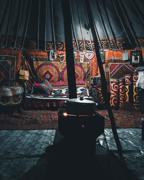 Max Muench | German Roamer on Instagram: “A short #StayHome story from Mongolia 🇲🇳 When I went to the Altai Mountains for the first time a few years ago, I found Bazarbai, an ethnic…” Altai Mountains, Central Asia, Fallen Angel, Mongolia, Yurt, Park Bench, Monopoly, Beautiful Pictures, Instagram A