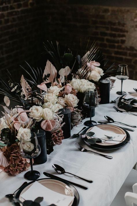 Black And Mauve Centerpieces, Black White And Pink Centerpieces, Desert Rose And Black Wedding, Natural Blush And Black Wedding, Rose Gold And Black Flower Arrangements, Dark Modern Wedding Theme, Black Cream And Blush Wedding, Wedding Themes Neutral, Black Tie Wedding Party Favors