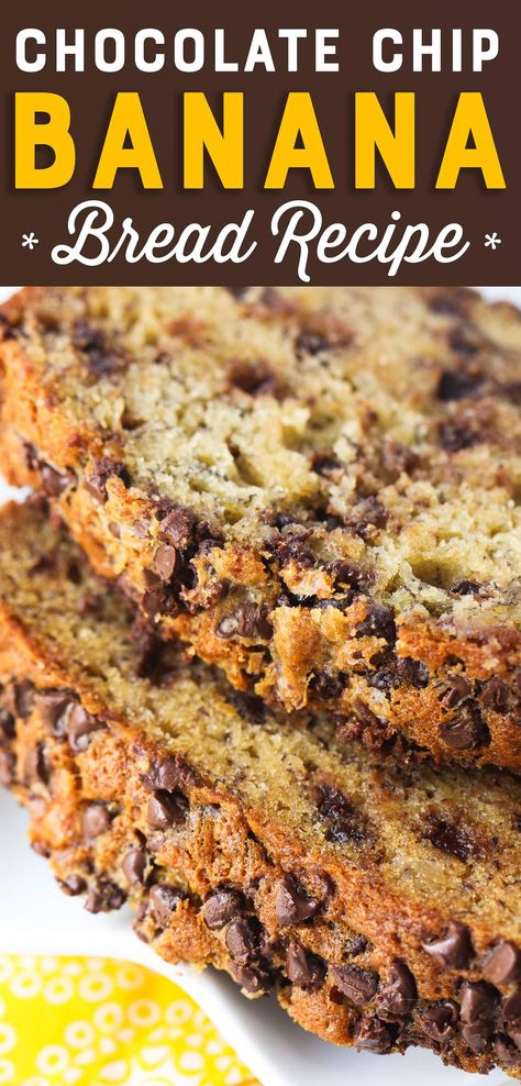 Chocolate Chip Banana Bread - BEST Moist and Sweet Bread! Chewy Chocolate Chip Granola Bars, Desserts Japonais, Chocolate Chip Banana Bread Recipe, Chocolate Chip Granola Bars, Wallpaper Food, Bread Sweet, Chocolate Chip Banana, Chocolate Banana Bread, Best Banana Bread