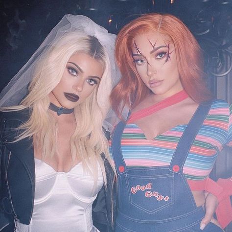 @staskaranikolaou.on instagram Chucky Halloween Costume, Chucky Halloween, Chucky Costume, Cute Halloween Makeup, Trio Halloween Costumes, Halloween Coustumes, Hot Halloween Outfits, Pretty Halloween Costumes, Duo Halloween Costumes